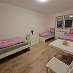 Monteurwohnung Roomwork24 - 10 Betten - *