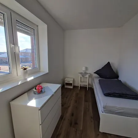 Monteurwohnung Roomwork24 - 10 Betten - Apartment *
