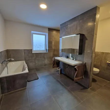 Monteurwohnung Roomwork24 - 10 Betten -